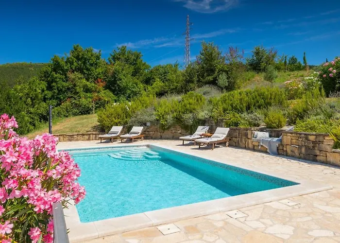 Pigini By Guide * Livade