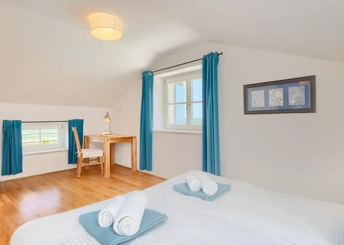 Pigini By Guide * Livade