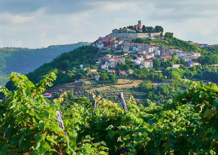 Pigini By Guide * Livade